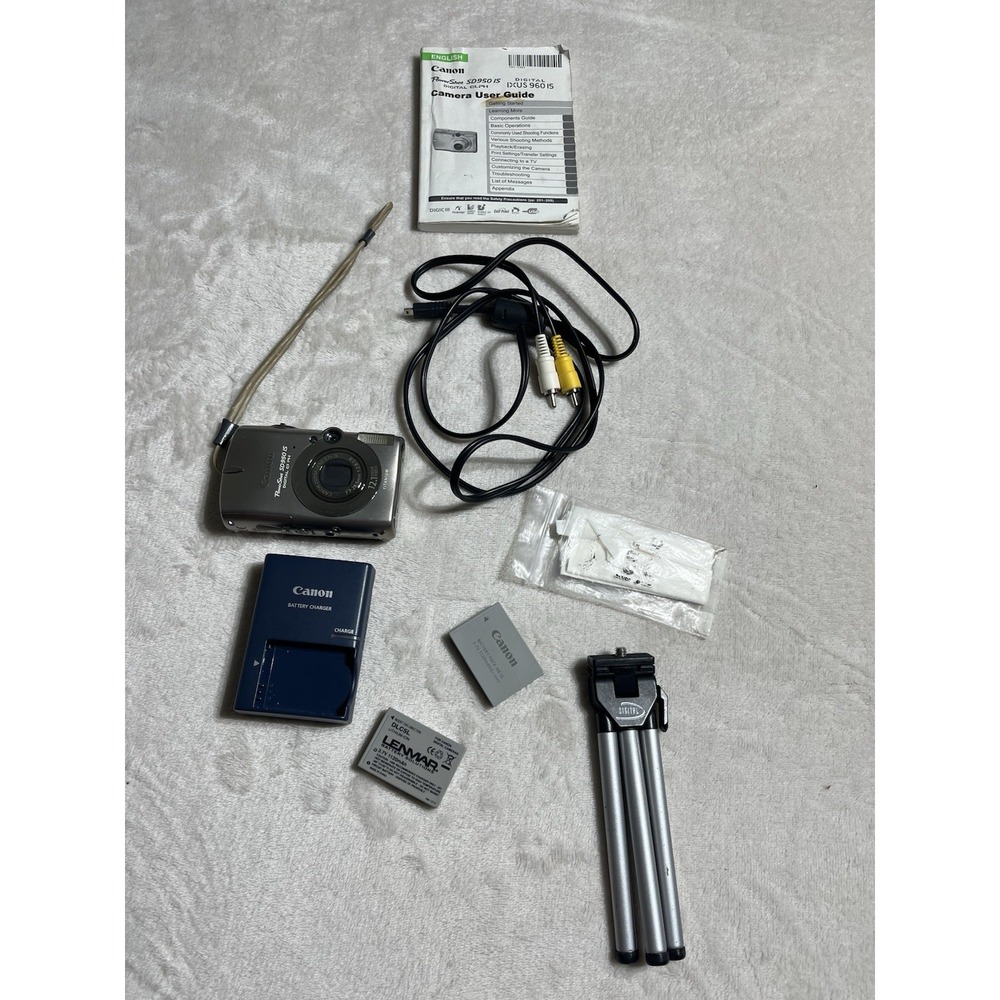 Canon PowerShot SD950 IS Digital ELPH 12.1MP Titanium 3.7x Zoom TESTED EUC